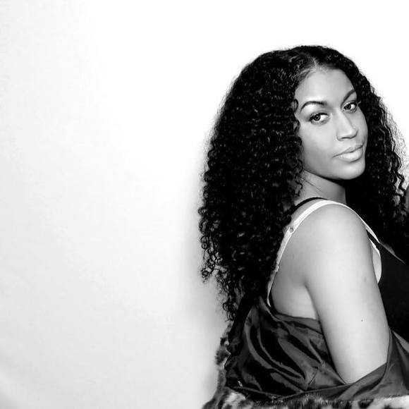 Meet your Posher, Rochele - Picture 1 of 1